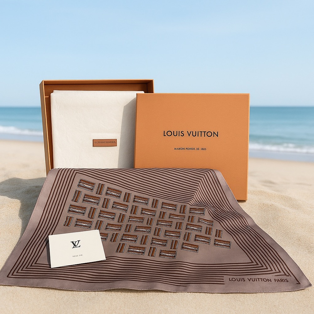 Louis Vuitton Geometric Patterned Scarf in Brown and Tan